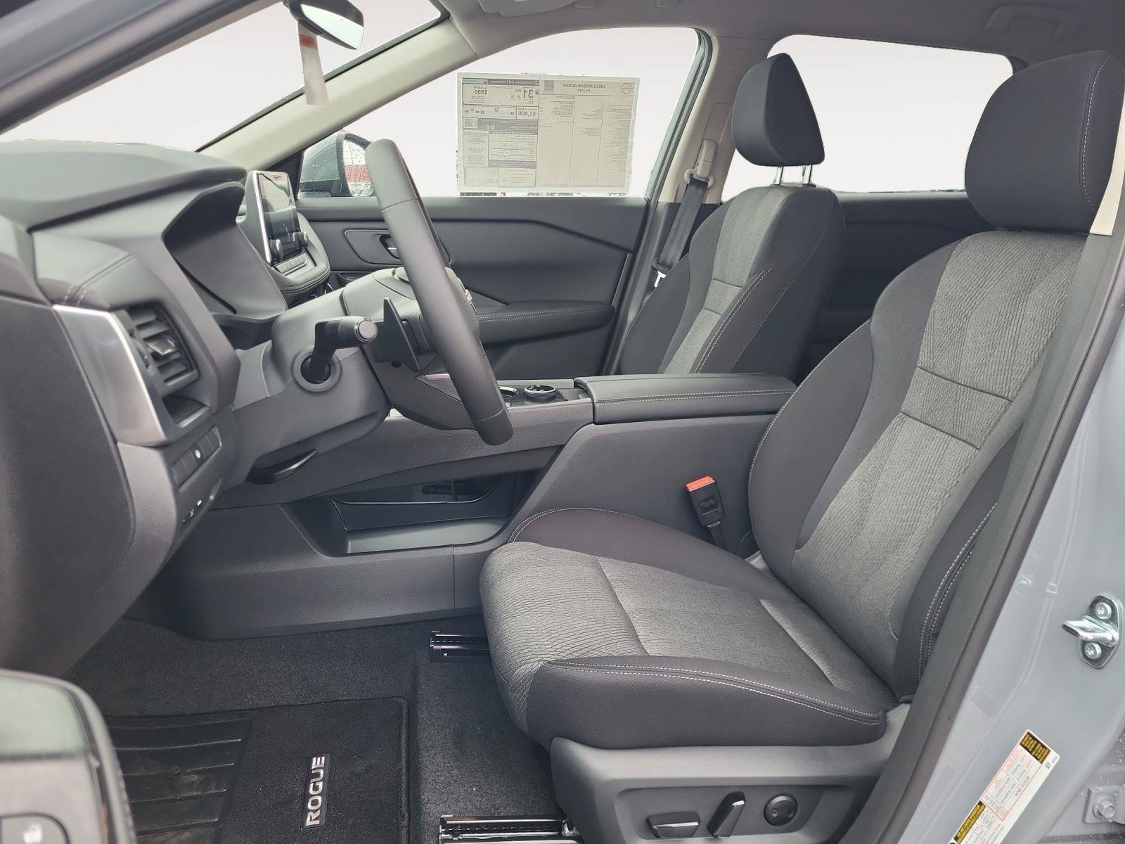 New 2026 Nissan Rogue SV w/ Cold Weather Package AWD/4WD image 10