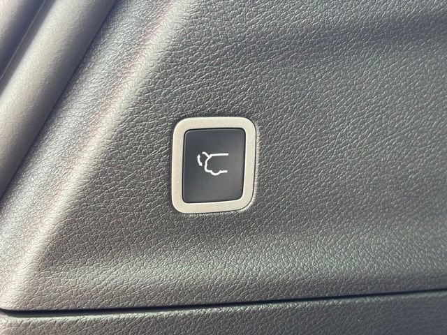 New 2026 Chrysler Pacifica Select image 12