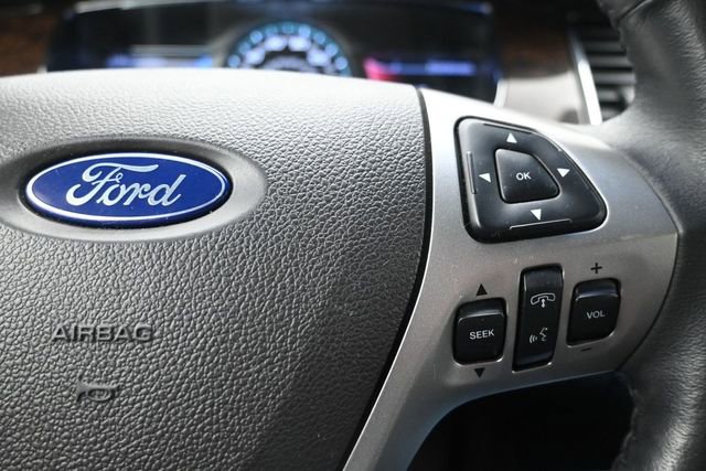 Used 2013 Ford Taurus Limited FWD image 26