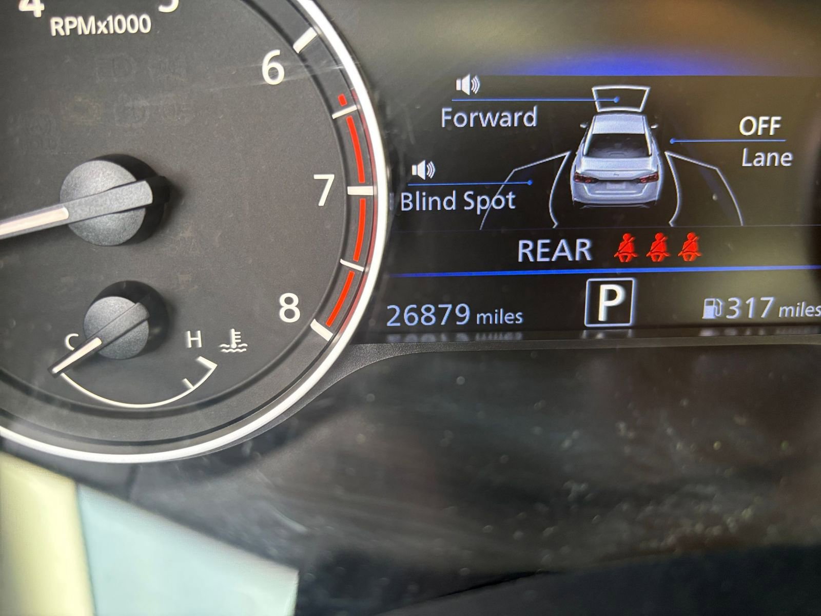 Used 2025 Nissan Altima 2.5 SV FWD image 40