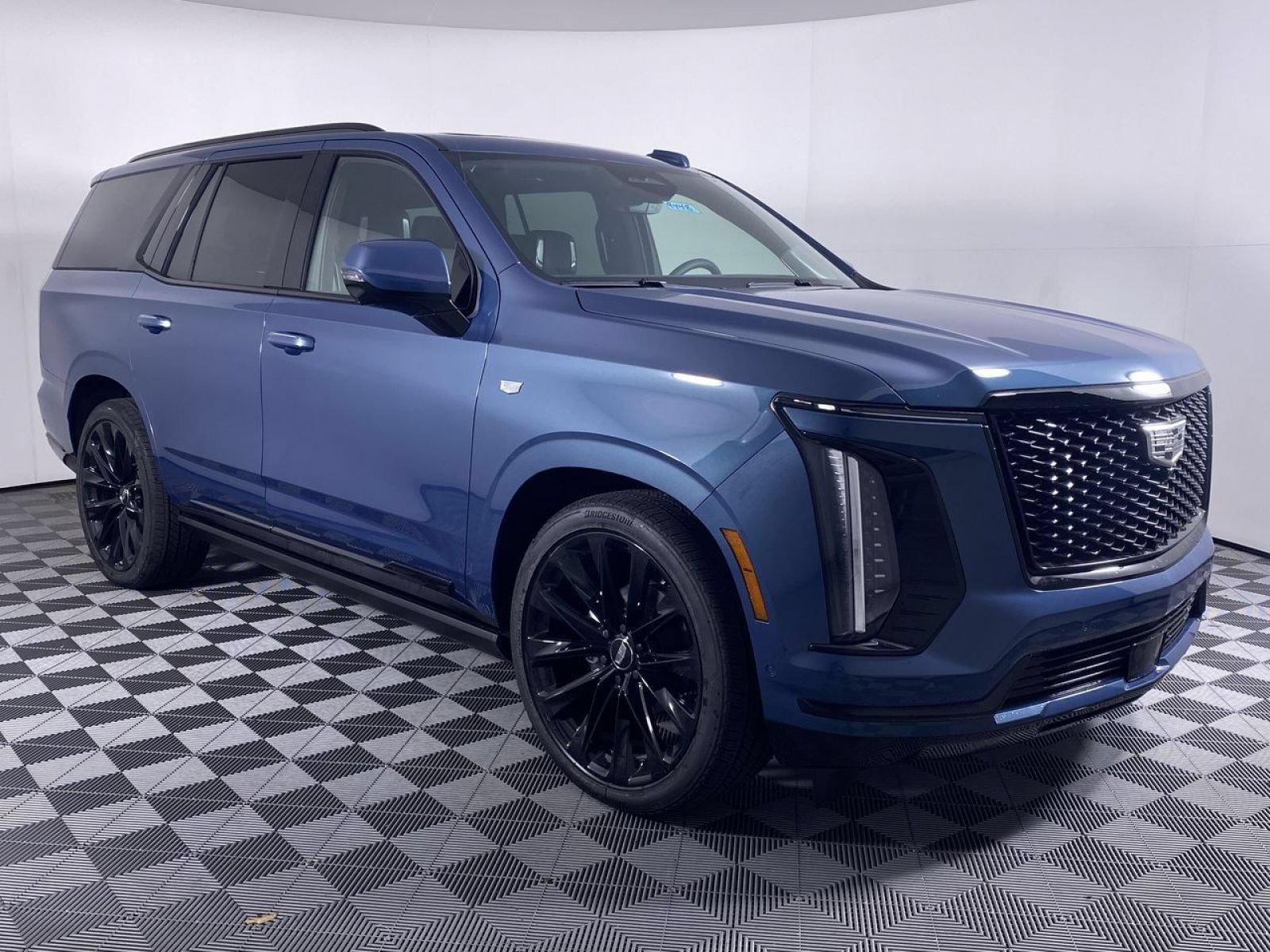 New 2026 Cadillac Escalade Platinum Sport w/ LPO, ONYX Package AWD/4WD image 22