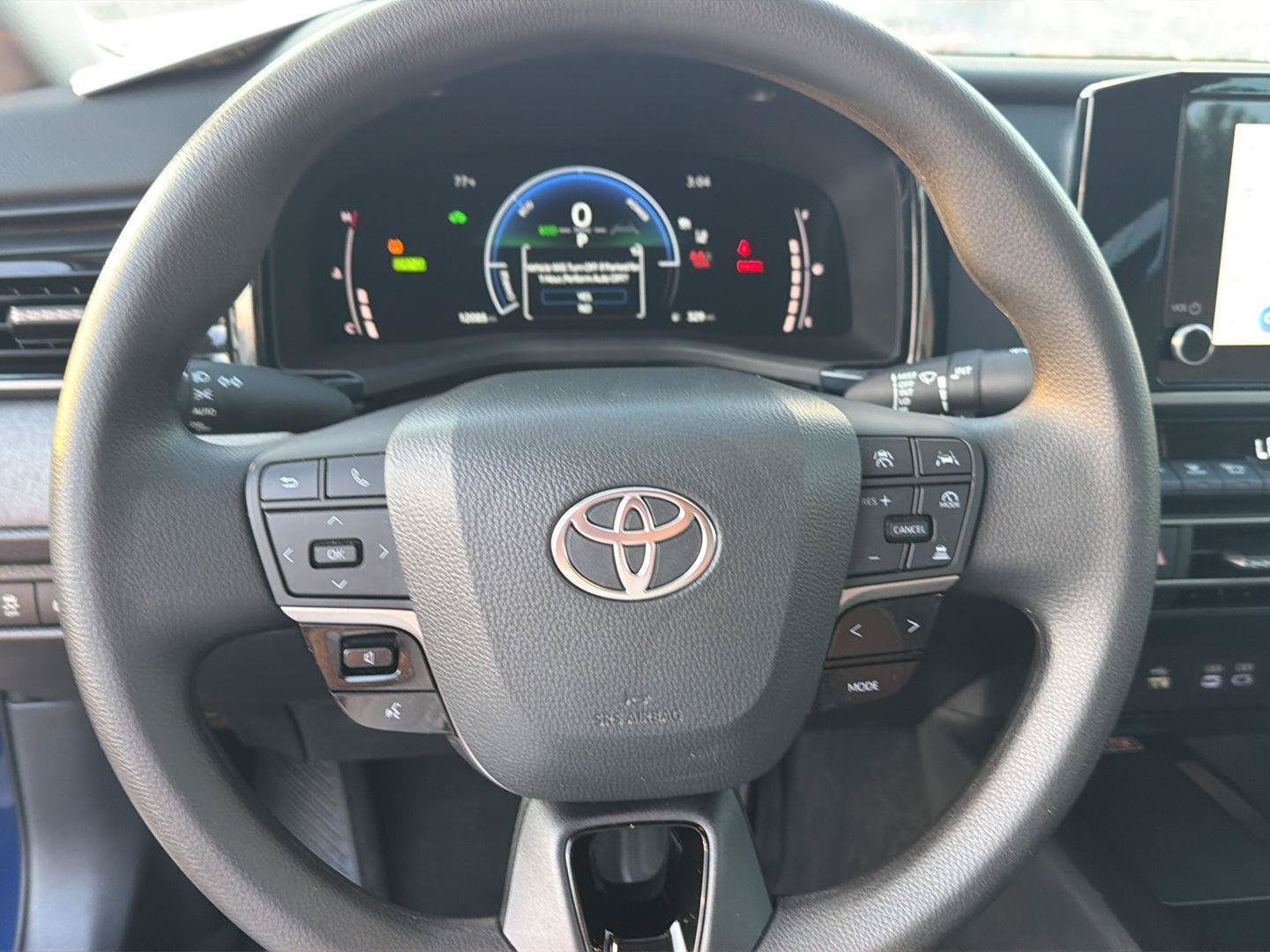 Used 2025 Toyota Camry LE w/ Convenience Package FWD image 20
