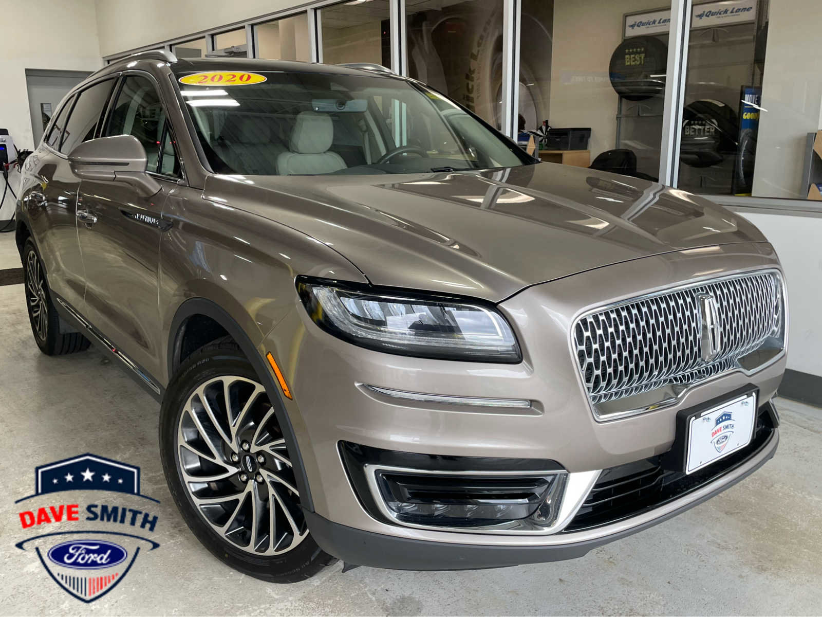 Used 2020 Lincoln Nautilus Reserve w/ Cargo Utility Package AWD/4WD image 1
