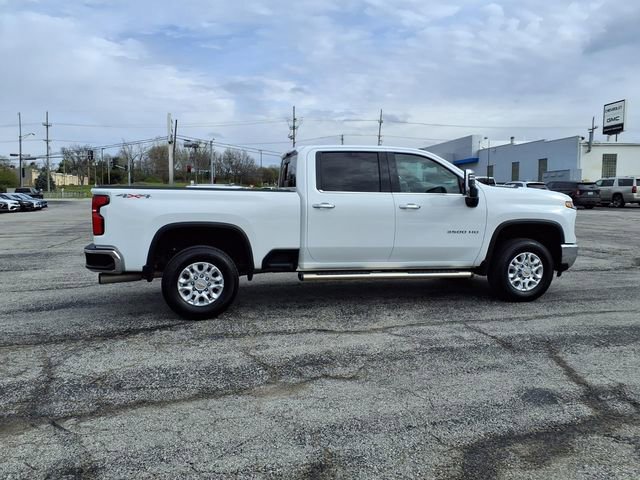 Used 2025 Chevrolet Silverado 3500 LTZ w/ LTZ Convenience Package image 15