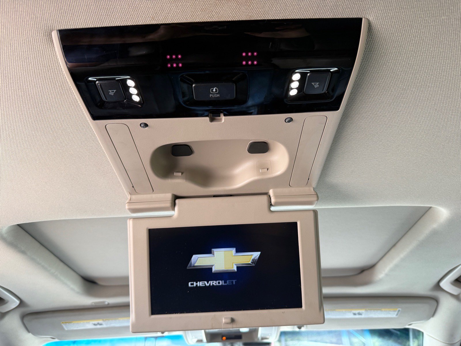 Used 2017 Chevrolet Tahoe Premier AWD/4WD image 13