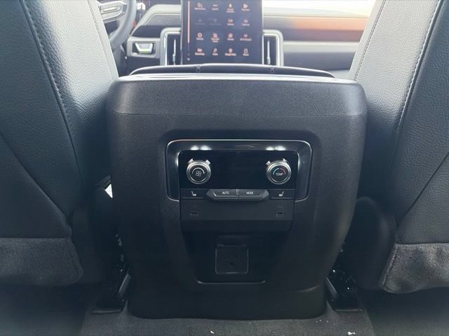 New 2026 GMC Yukon Denali w/ Sun & Power Step Package AWD/4WD image 30