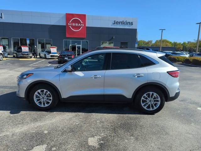 Used 2020 Ford Escape SE image 11