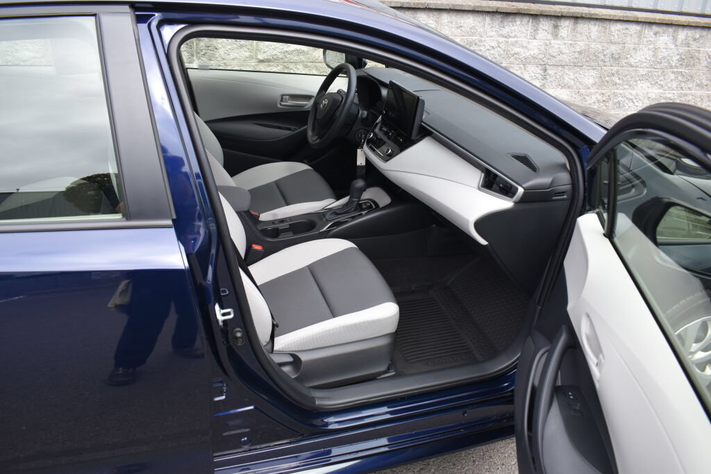 Certified 2026 Toyota Corolla LE FWD image 24