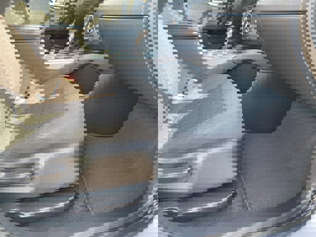 Used 2022 Chevrolet Blazer LT image 16