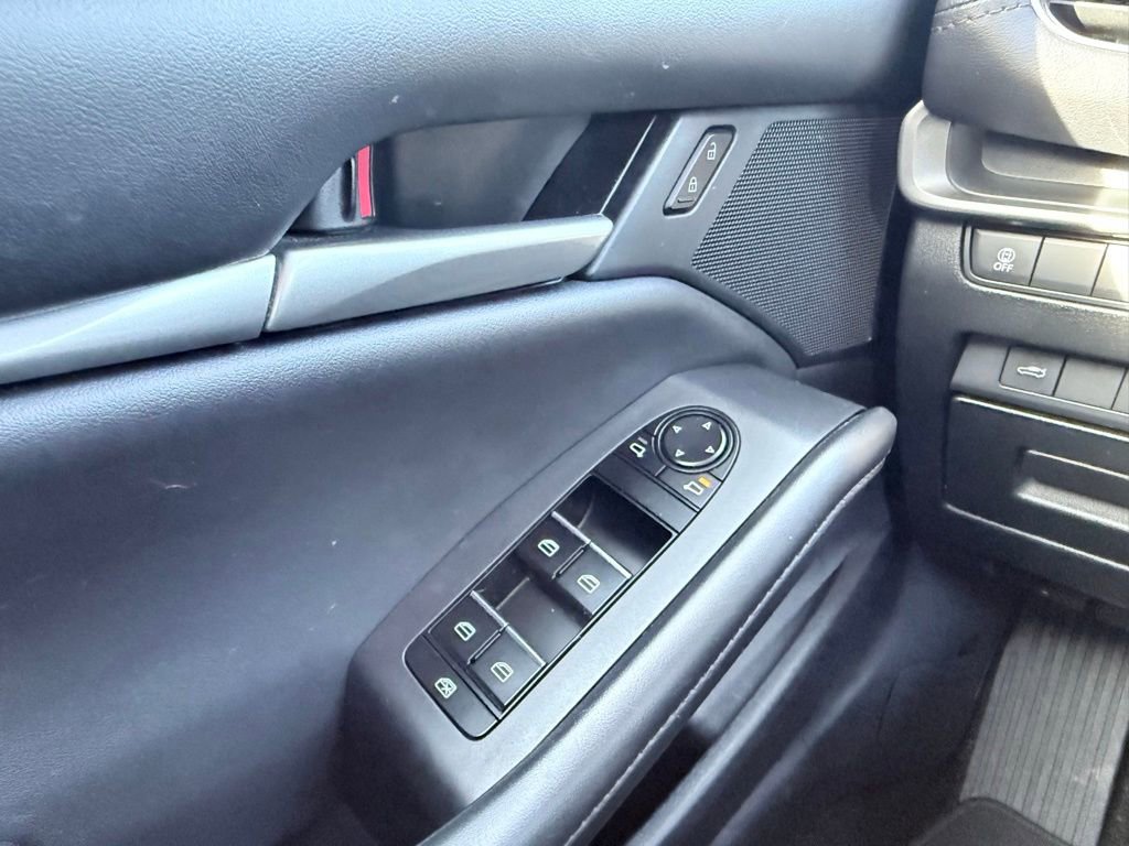 Used 2023 MAZDA MAZDA3 s image 10