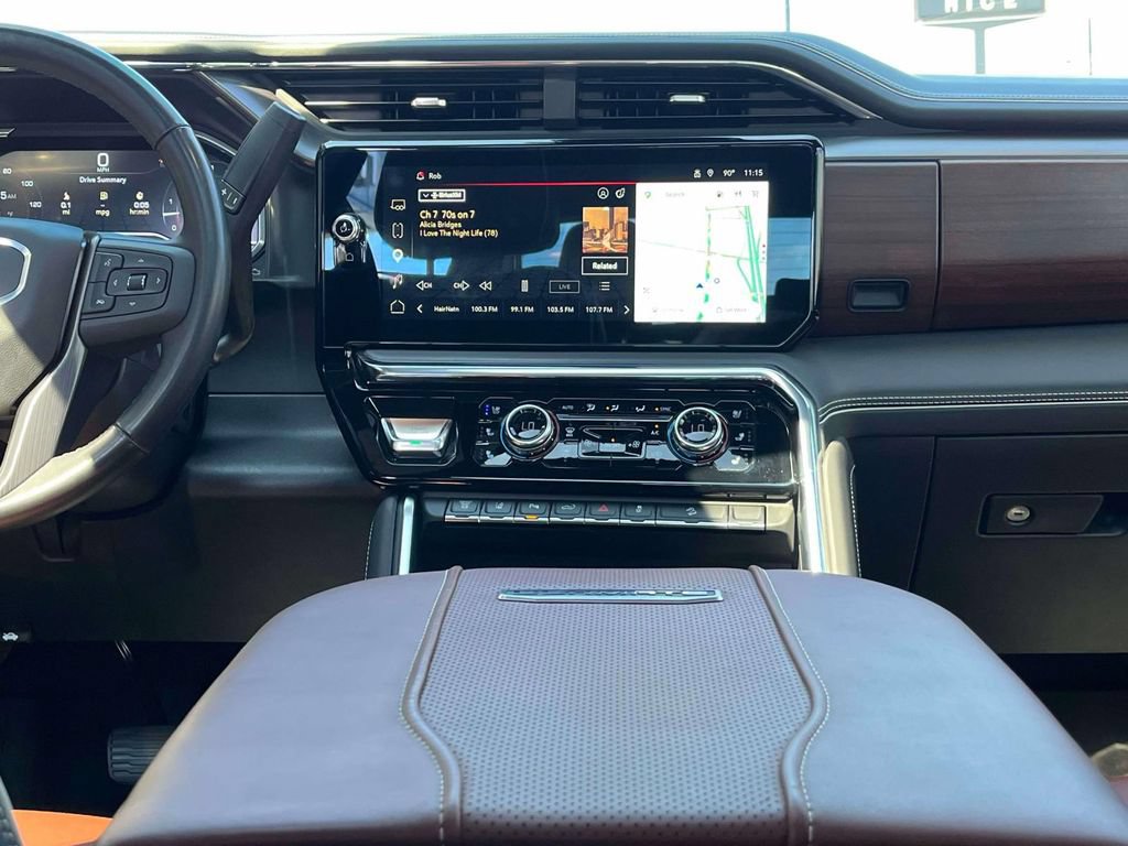 Used 2025 GMC Sierra 2500 Denali Ultimate AWD/4WD image 14