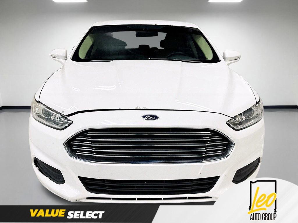 Used 2013 Ford Fusion SE FWD image 2