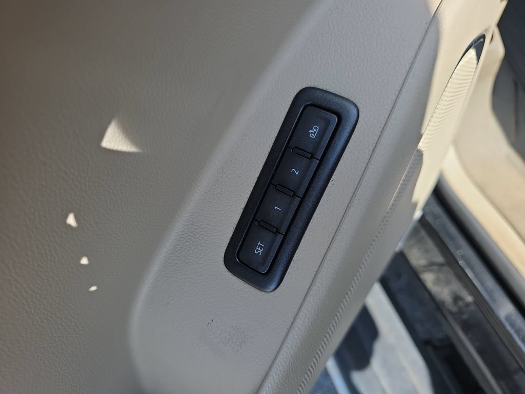 Used 2019 GMC Yukon Denali w/ Denali Ultimate Package RWD image 20