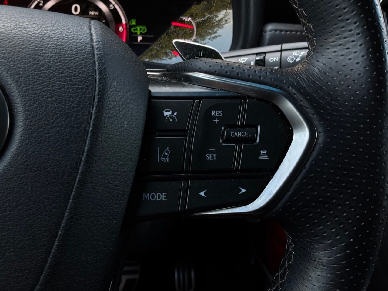 Used 2023 Lexus LX 600 F Sport w/ Accessory Package (Z1) AWD/4WD image 53