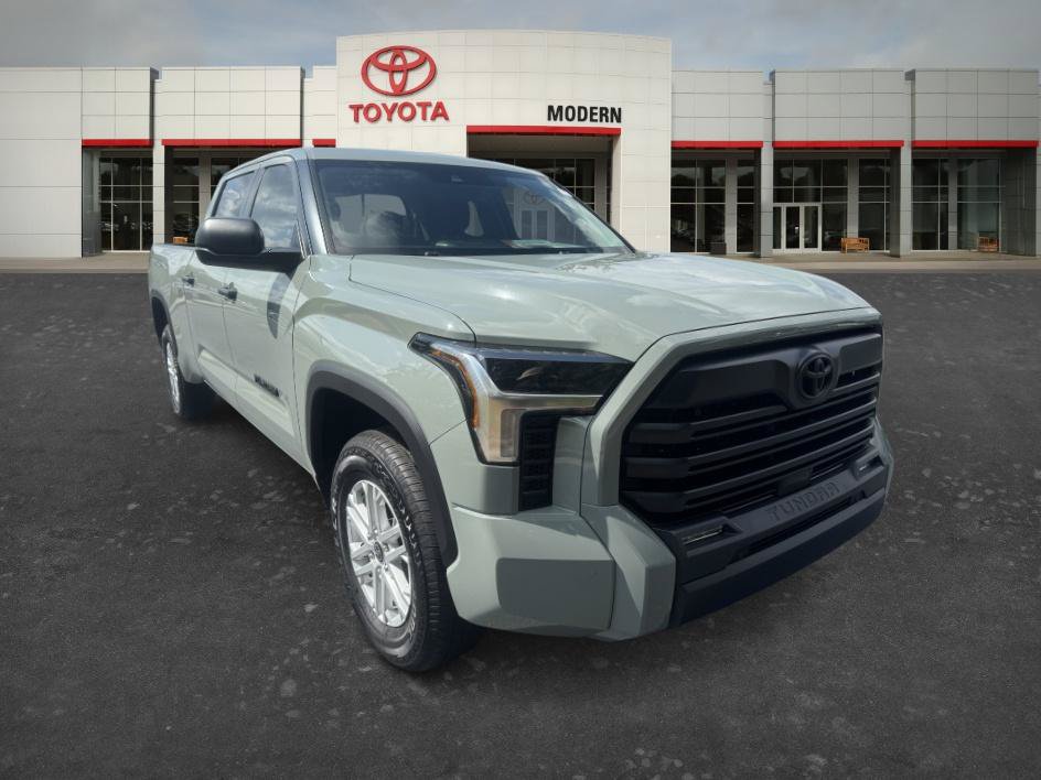 Used 2024 Toyota Tundra SR5 AWD/4WD image 3