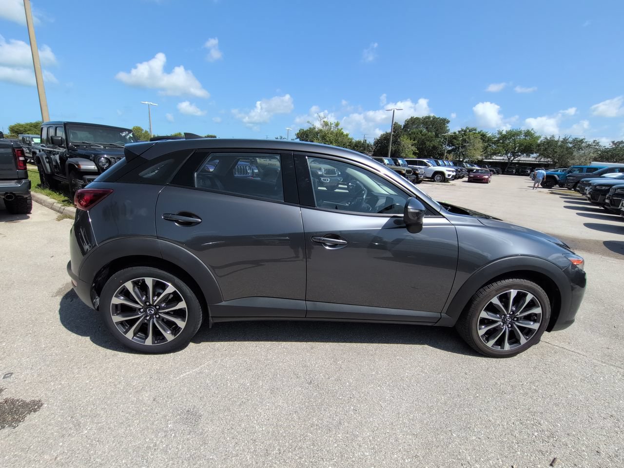 Used 2019 MAZDA CX-3 Touring FWD image 4