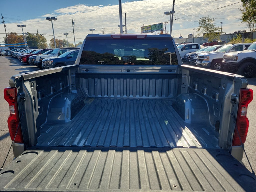 Used 2026 Chevrolet Silverado 1500 LT AWD/4WD image 13