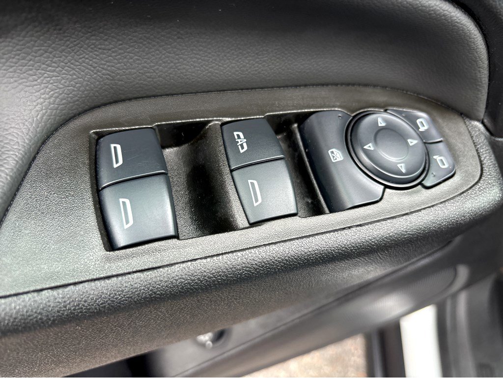 Certified 2024 Chevrolet Equinox LT image 37