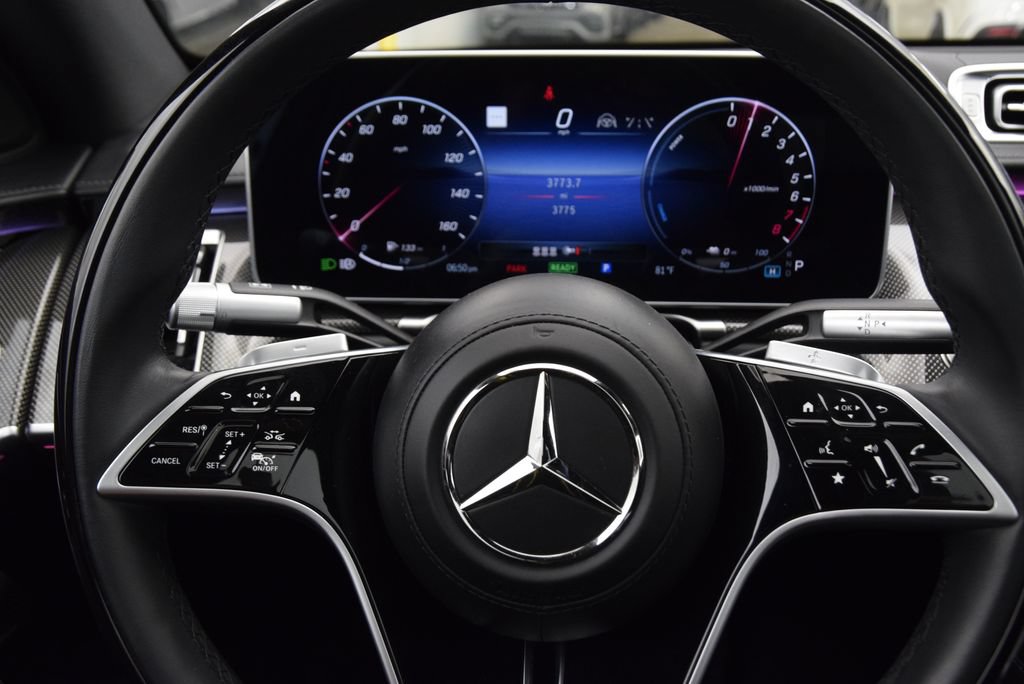 Used 2025 Mercedes-Benz S 580e 4MATIC Sedan image 22
