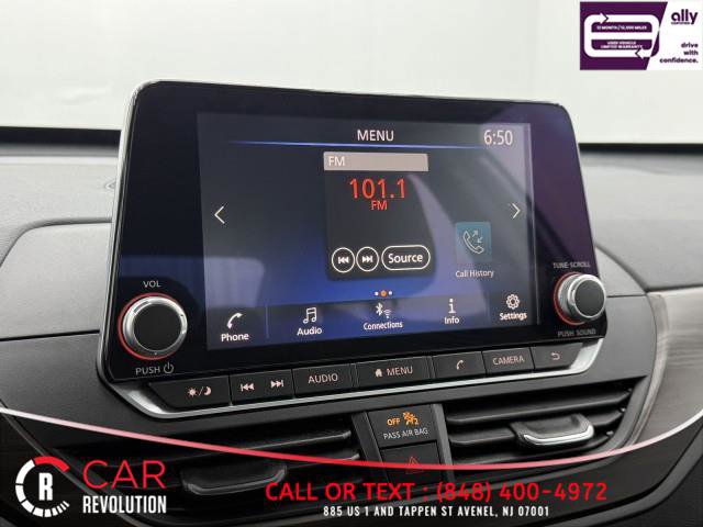 Used 2024 Nissan Altima 2.5 SV image 23