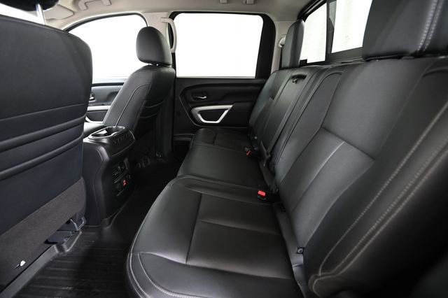 Used 2021 Nissan Titan SL AWD/4WD image 9