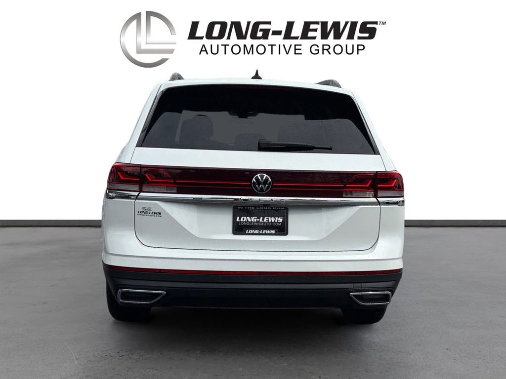 Certified 2026 Volkswagen Atlas SE FWD image 5