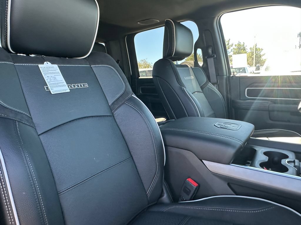 New 2026 RAM 2500 Laramie AWD/4WD image 15