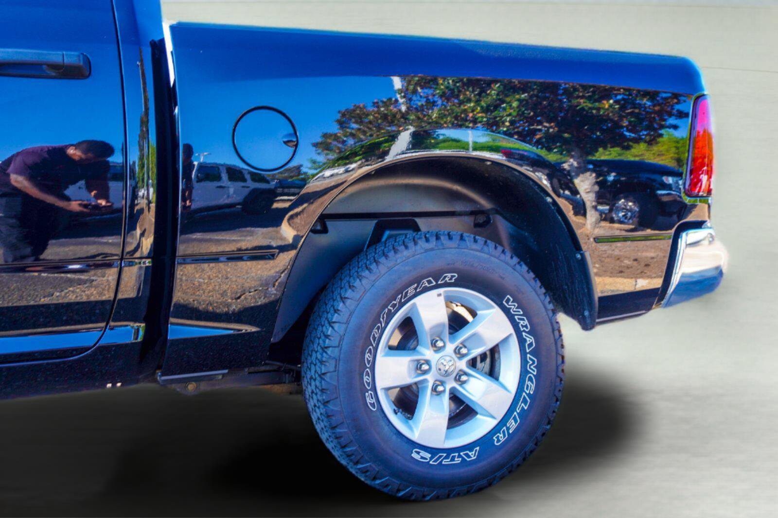 Used 2024 RAM 1500 Tradesman w/ Chrome Plus Package AWD/4WD image 6
