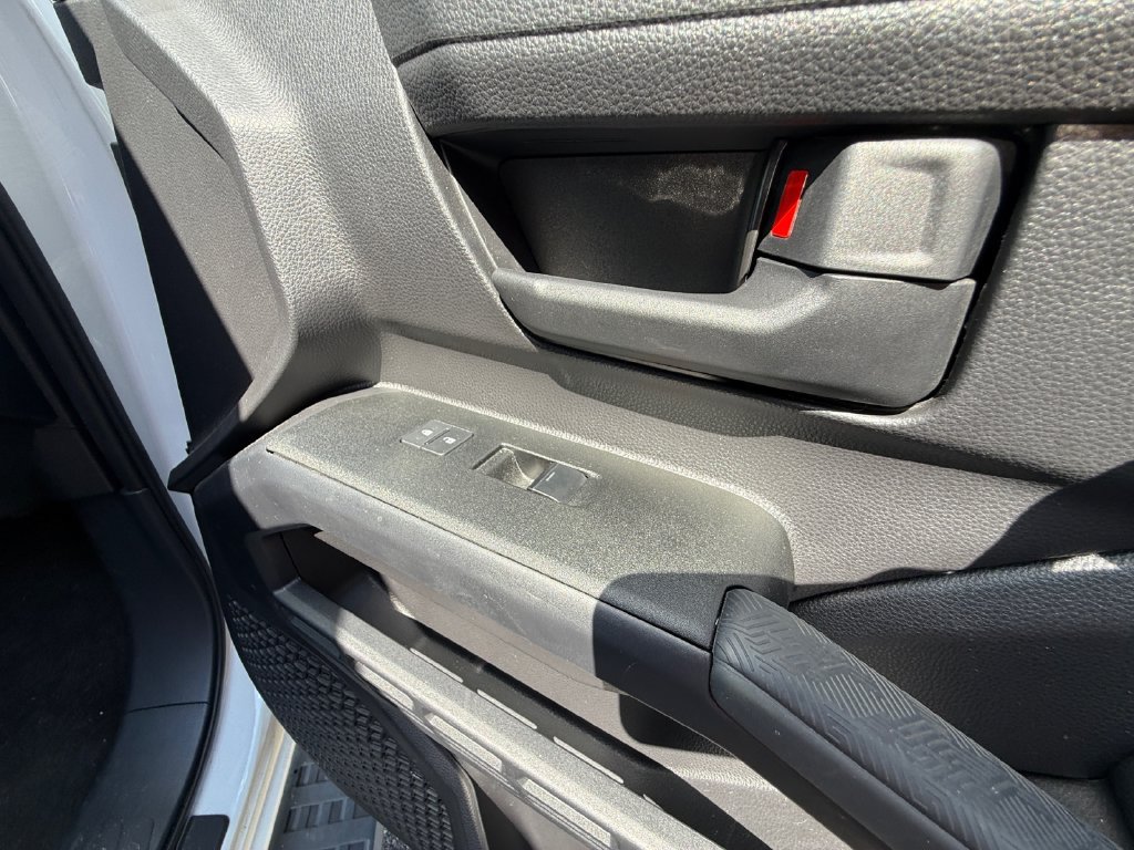 Used 2025 Toyota 4Runner SR5 AWD/4WD image 38