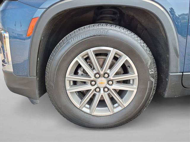 Used 2023 Chevrolet Traverse LT FWD image 24