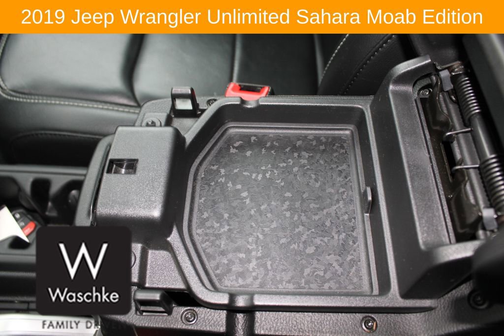 Used 2019 Jeep Wrangler Unlimited Sahara w/ Quick Order Package 24M Moab image 30