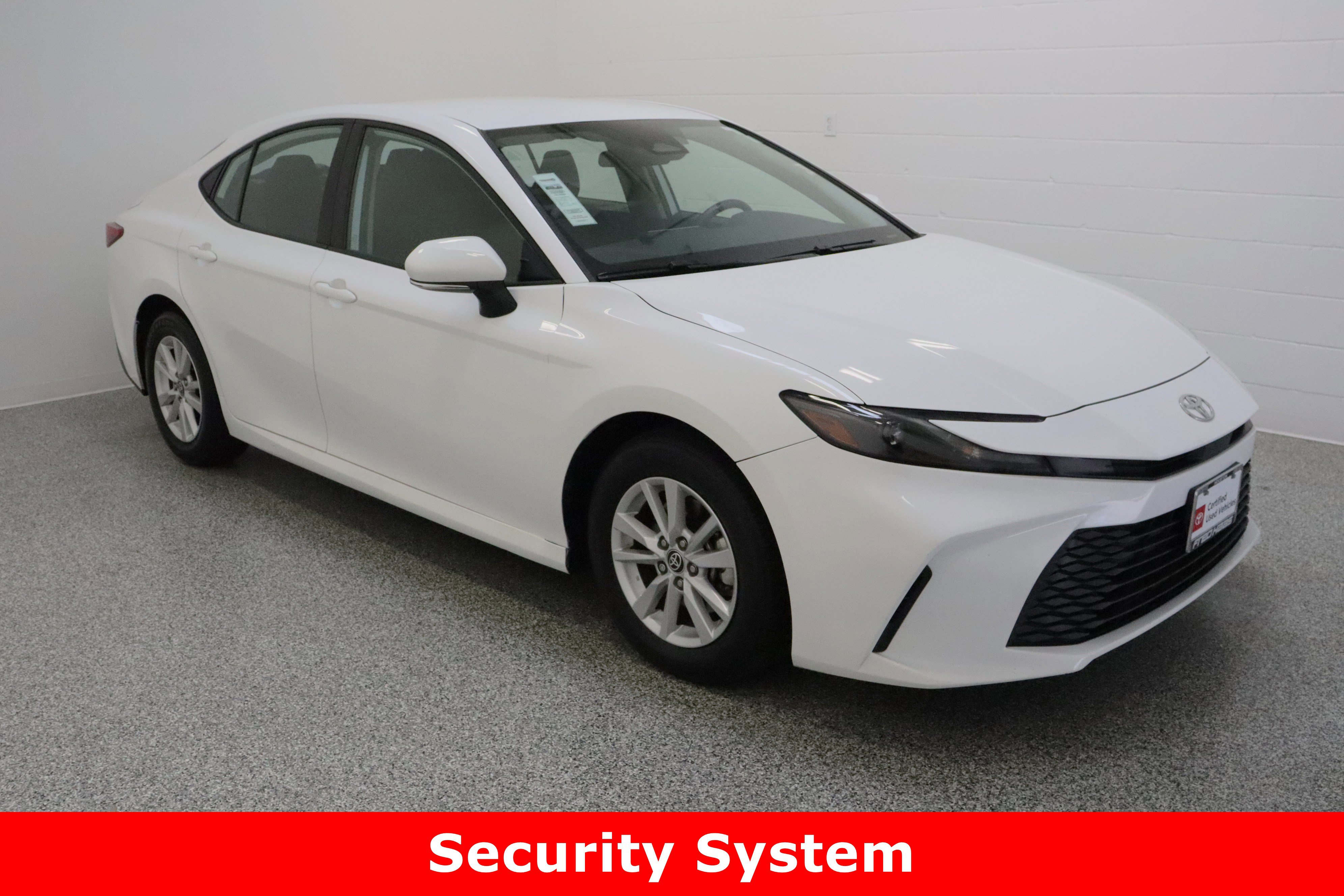 Certified 2025 Toyota Camry LE FWD image 4