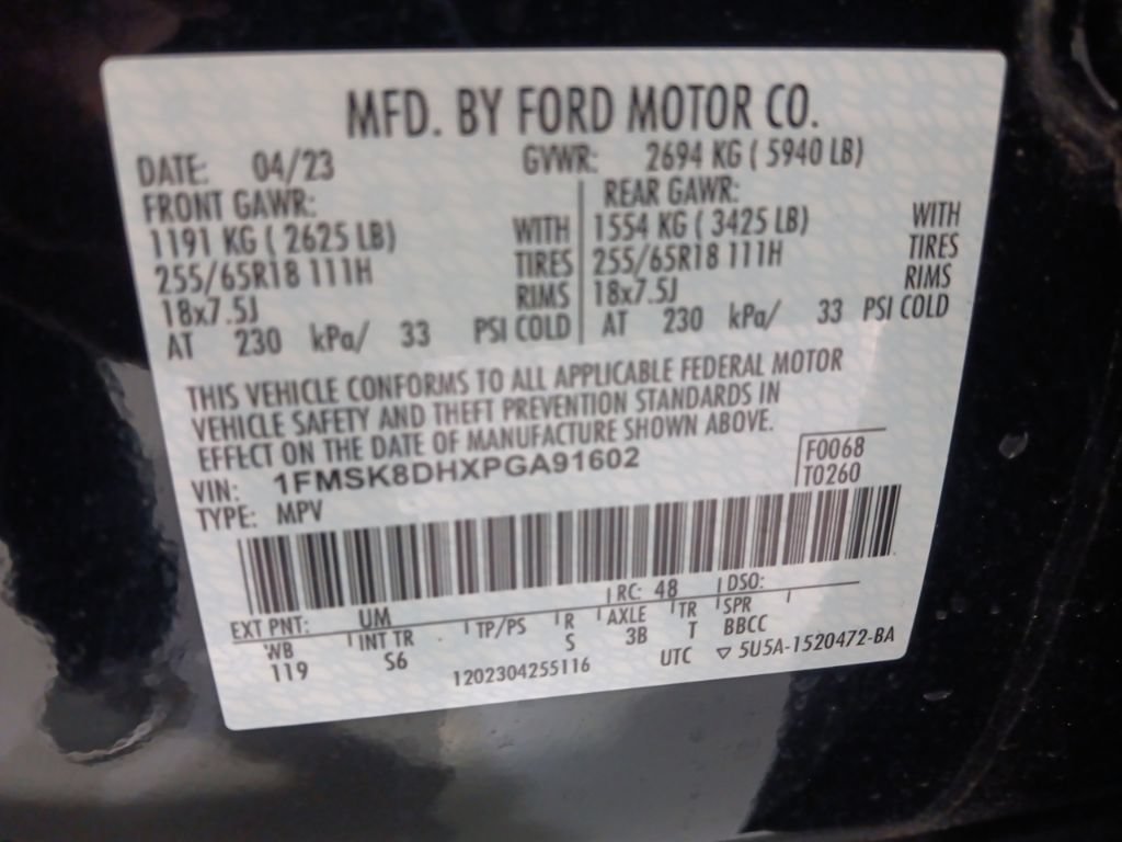 Used 2023 Ford Explorer XLT w/ Equipment Group 202A AWD/4WD image 3