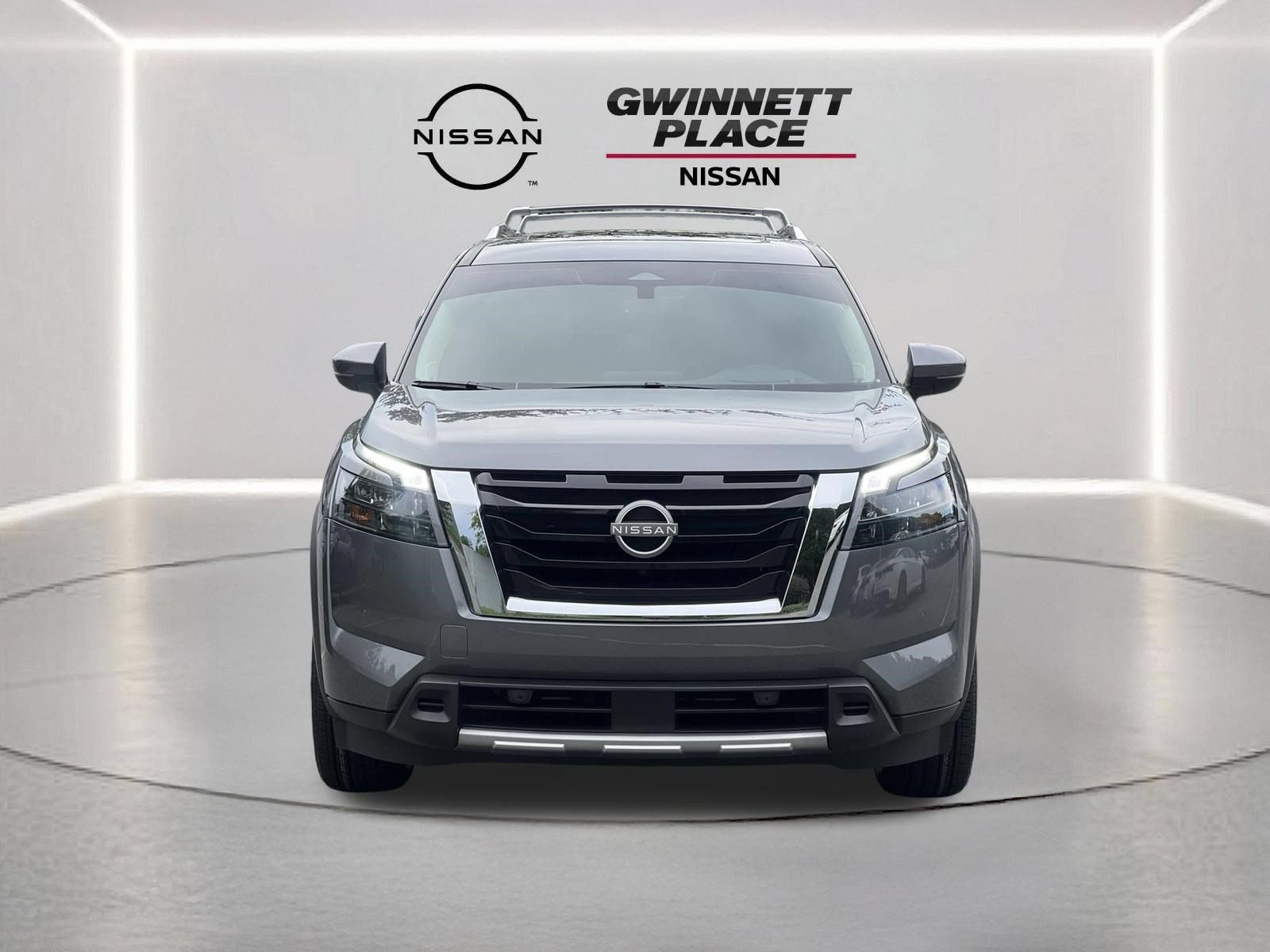 Used 2025 Nissan Pathfinder Platinum FWD image 28