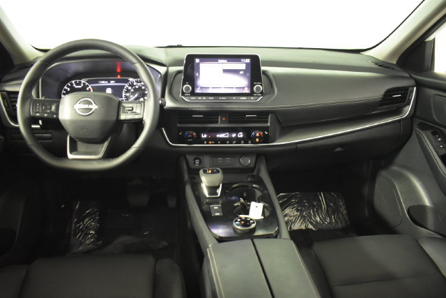 Certified 2026 Nissan Rogue SV w/ SV Premium Package AWD/4WD image 27