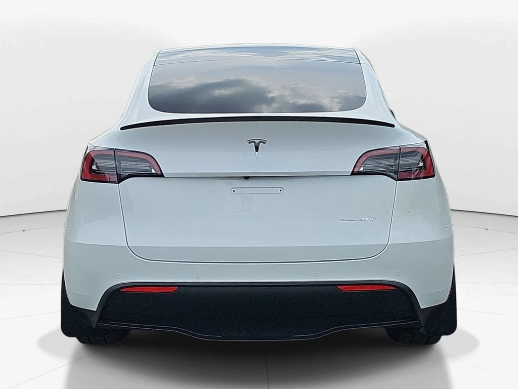 Used 2022 Tesla Model Y Long Range AWD/4WD image 7
