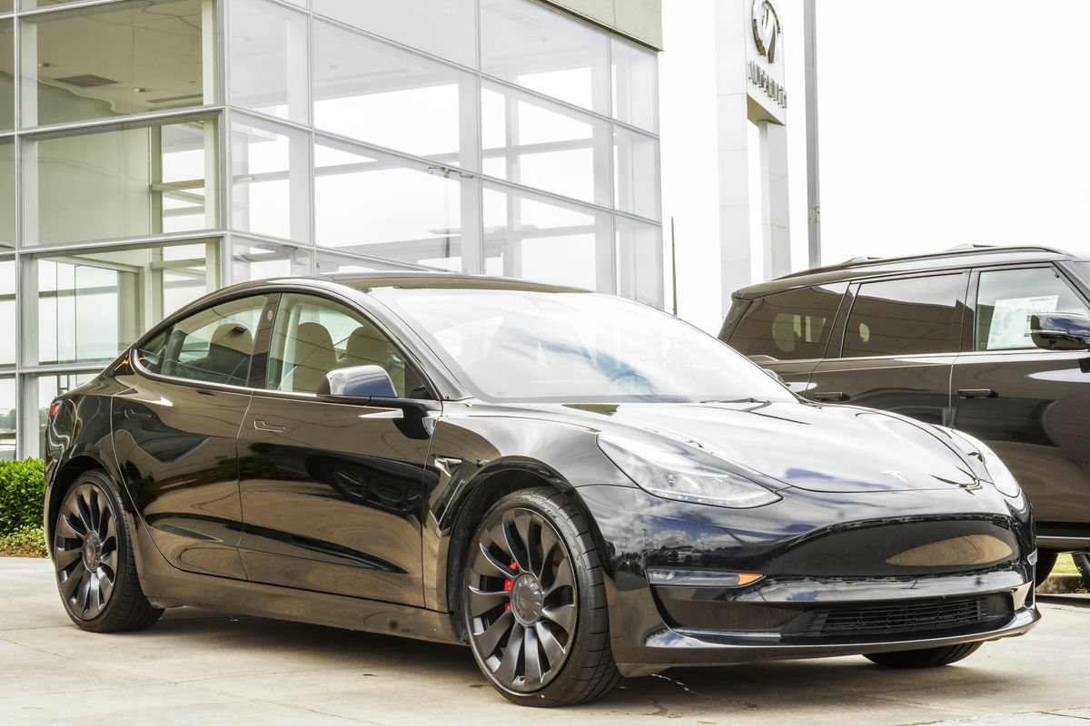 Used 2023 Tesla Model 3 Performance AWD/4WD image 4