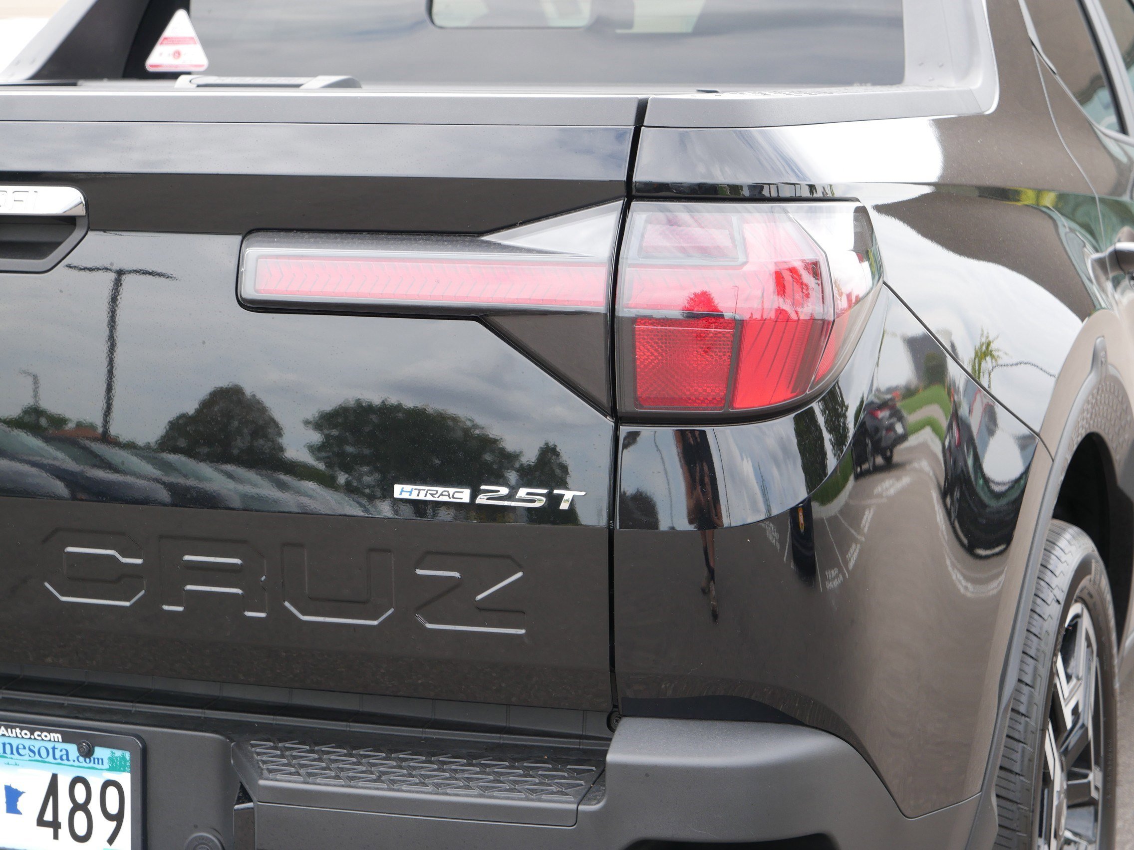 Used 2025 Hyundai Santa Cruz Limited image 17