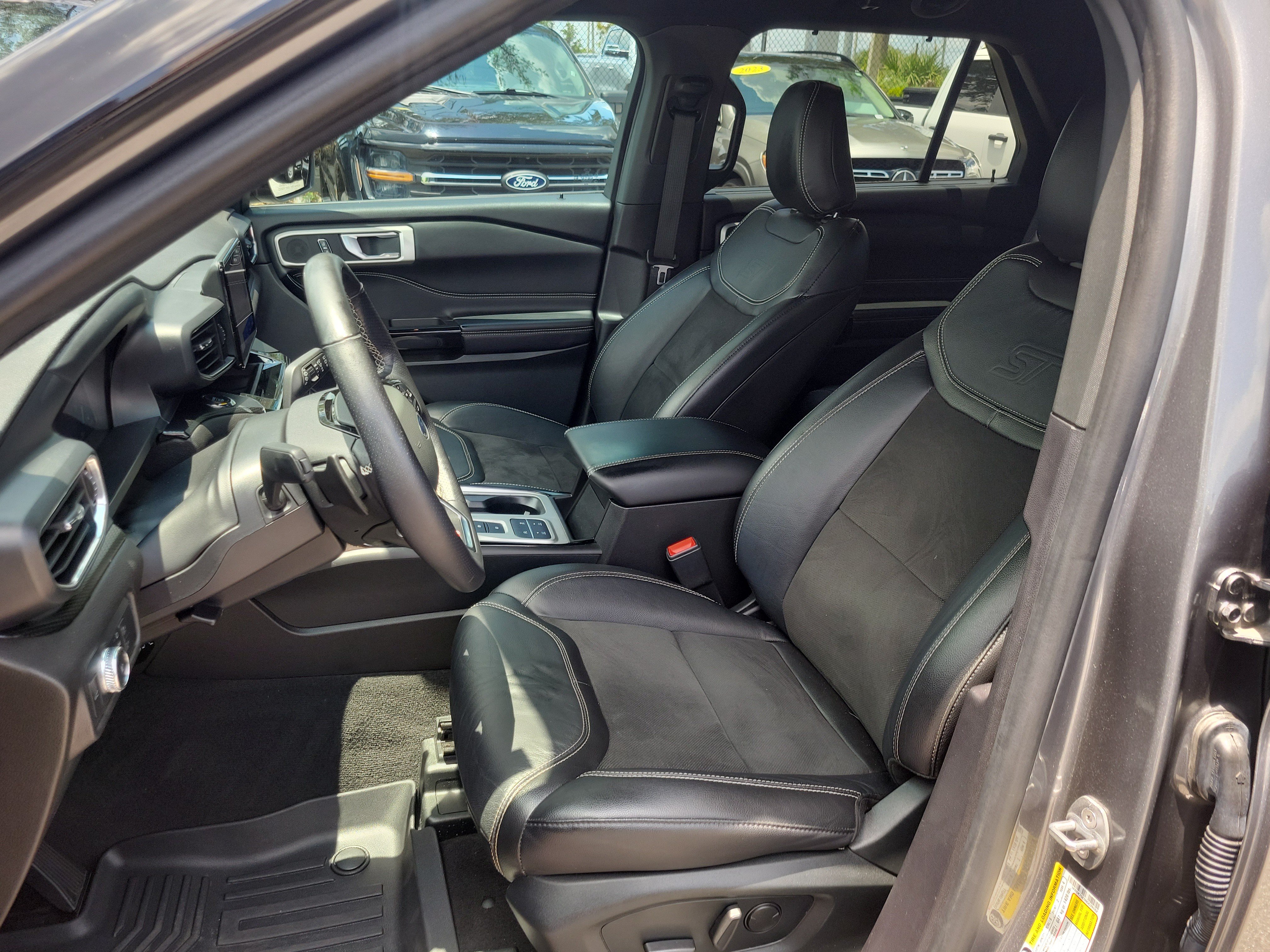 Used 2022 Ford Explorer ST w/ ST Street Pack RWD image 19
