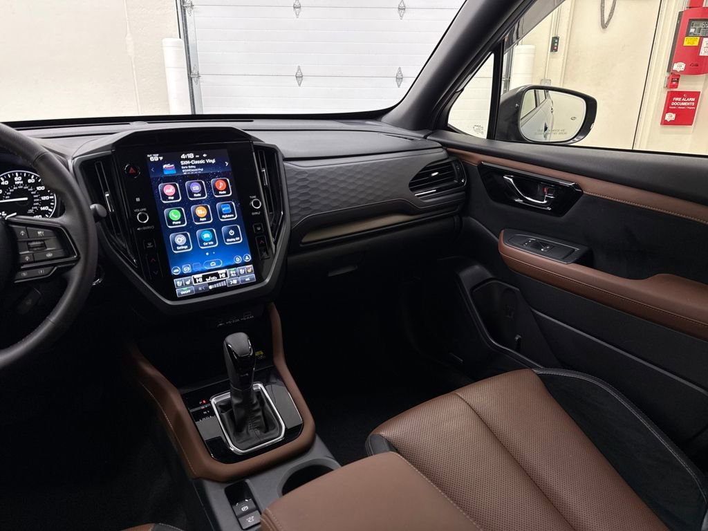 Used 2025 Subaru Forester Touring w/ Popular Package - Touring image 15