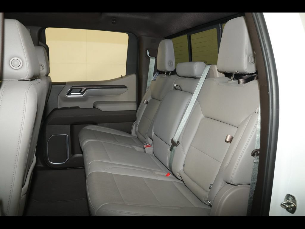 Used 2022 GMC Sierra 1500 SLT w/ SLT Convenience Package AWD/4WD image 19