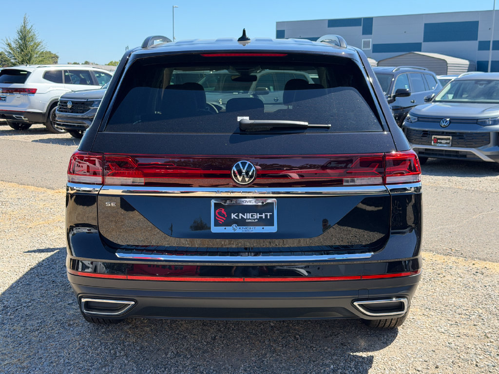 New 2026 Volkswagen Atlas SE FWD image 8