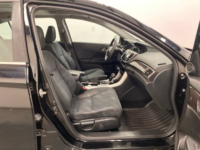 Used 2016 Honda Accord EX image 26