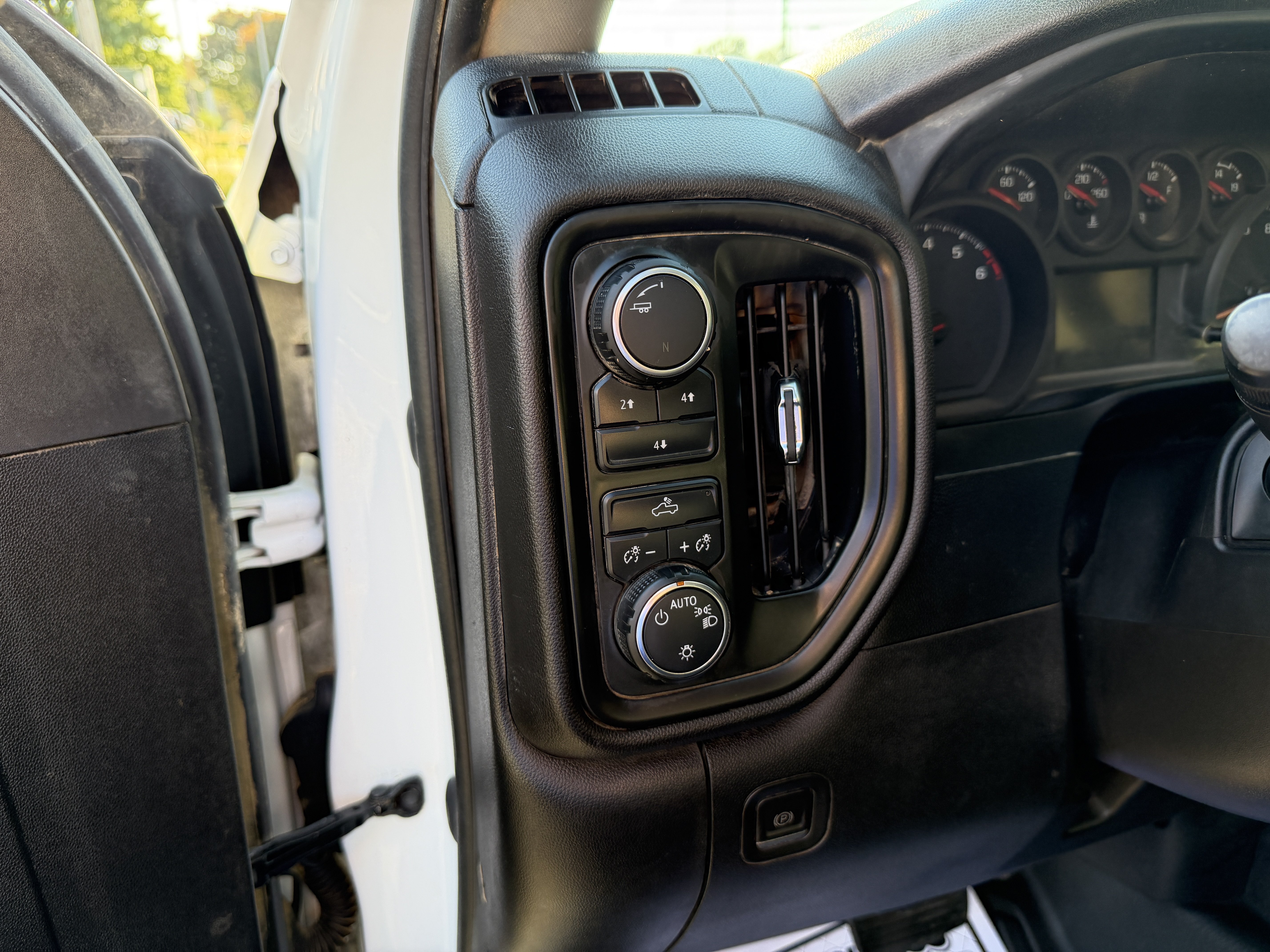 Used 2022 Chevrolet Silverado 2500 W/T w/ WT Fleet Convenience Package AWD/4WD image 20