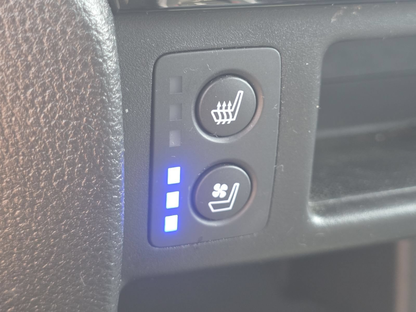 Used 2024 Honda Passport Black Edition image 5