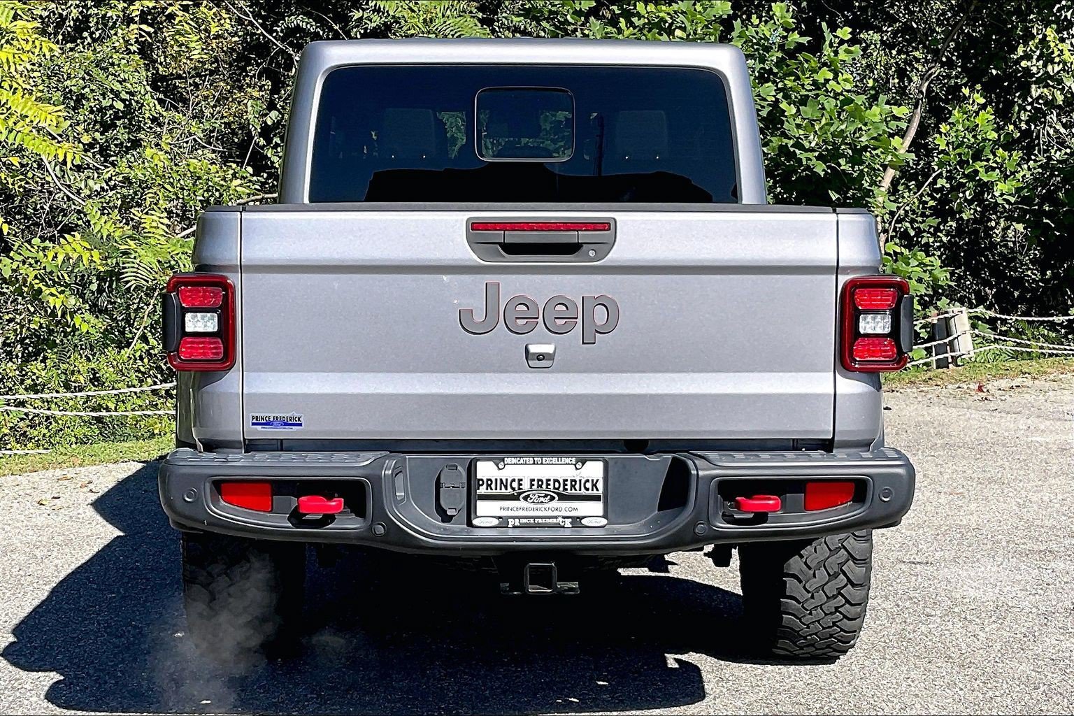 Used 2020 Jeep Gladiator Rubicon AWD/4WD image 4