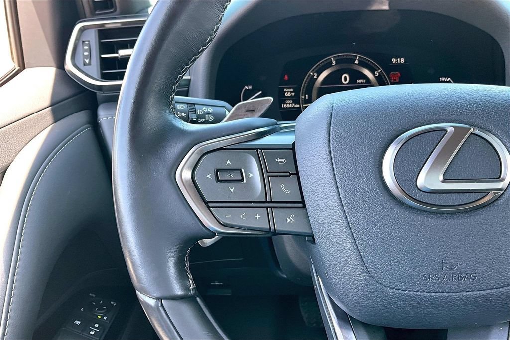 Used 2024 Lexus LX 600 4WD w/ Luxury Package image 20