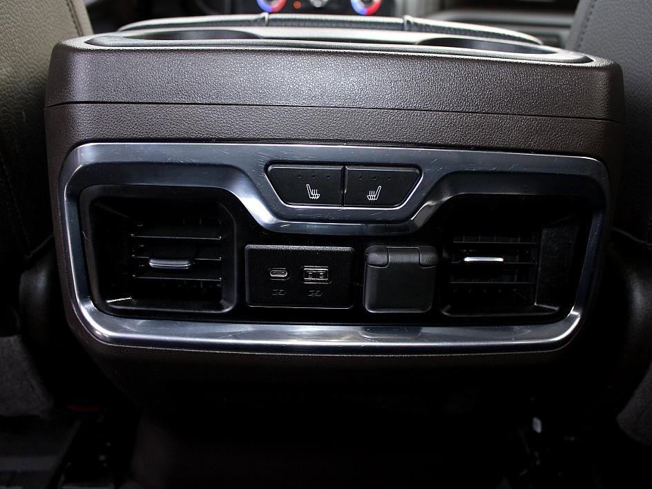 Used 2020 GMC Sierra 2500 Denali w/ Denali Ultimate Package image 25