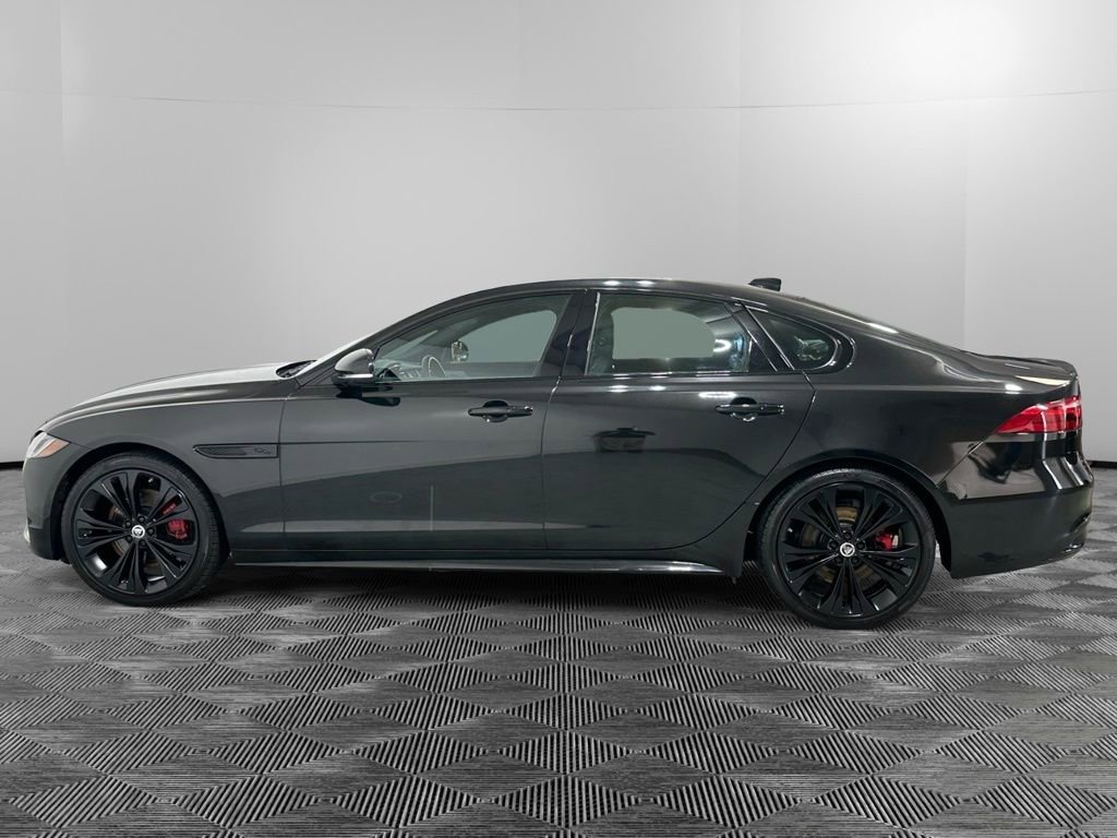 Used 2024 Jaguar XF R-Dynamic SE image 5