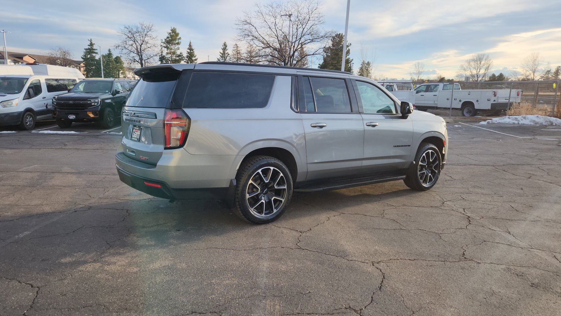 Used 2023 Chevrolet Suburban RST w/ Luxury Package image 12